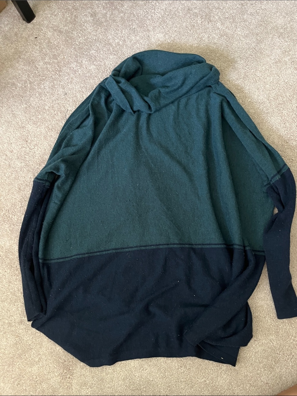 Smartwool Women’s Two Tone Green and Black Cowl Neck Sweater